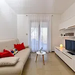 Apartment Presika 2372 Labin (Istria)
