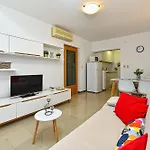 Apartment Presika 2372